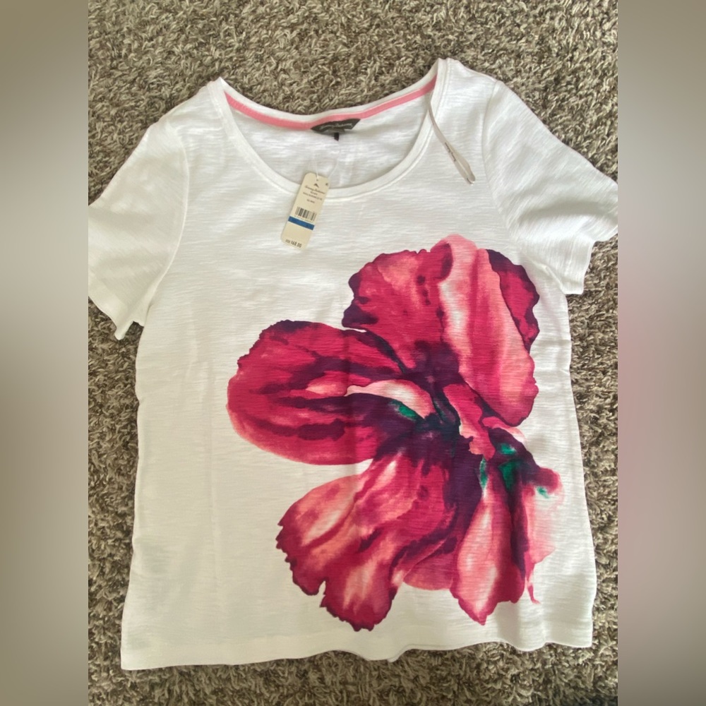 Womans tommy Bahama shirt NWT